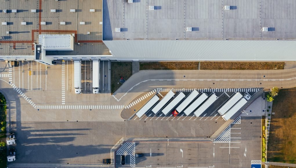 production-4408573_1280 magacin-kamioni