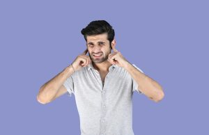 Simptomi koje ne treba ignorisati kada je u pitanju sluh Sluh često propustimo da proverimo dok se problem ne pogorša - rano prepoznavanje simptoma može sačuvati kvalitet života.