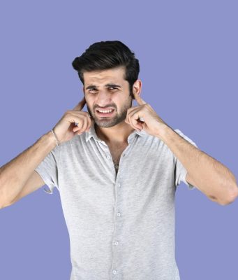 Simptomi koje ne treba ignorisati kada je u pitanju sluh Sluh često propustimo da proverimo dok se problem ne pogorša - rano prepoznavanje simptoma može sačuvati kvalitet života.